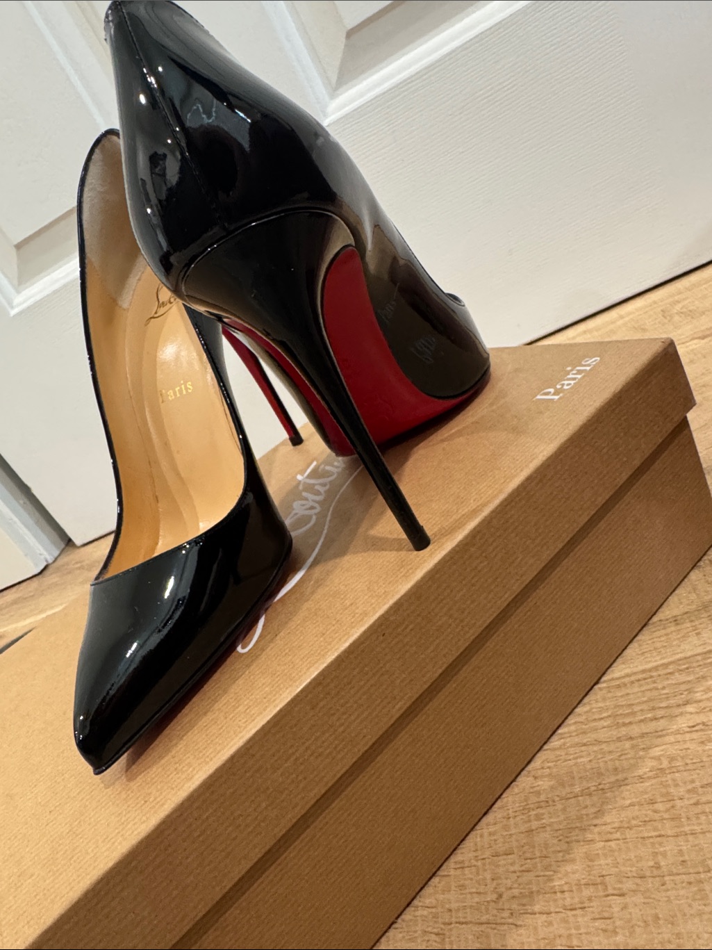 Christian Louboutin Black Patent Stiletto Pumps With Red Sole Size 39